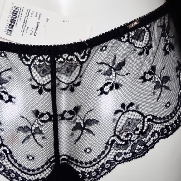 AJOUR LACE SHORTS - Picture 7 of 7